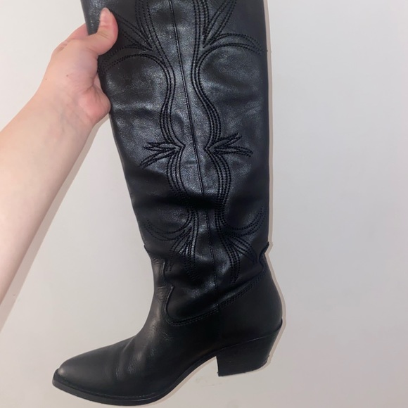 Boots - Picture 1 of 3